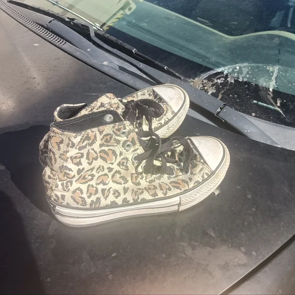 Leopard converse shoes sz 2 - Picture 3 of 11